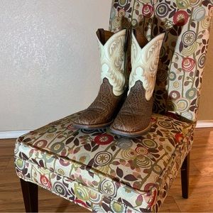 Ariat bullkneck mens boots size 9 1/2 D